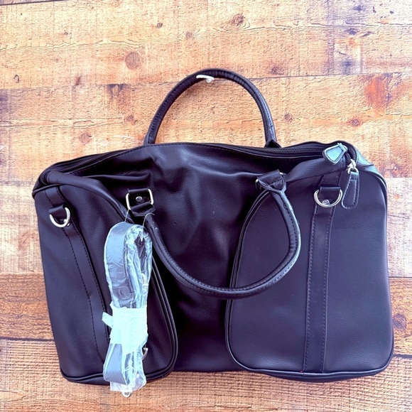 NWT True Religion Carry On Duffle Bag - Picture 3 of 6